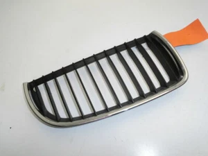 Original BMW 3er E90 E91 Kühlergrill Grill Rechts  Bj: 04 - 11 - Bild 1 von 3