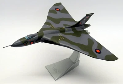 Corgi 1/144 Scale - 48305 Avro Vulcan B2 XL426 G-VJET - Image 1 of 4
