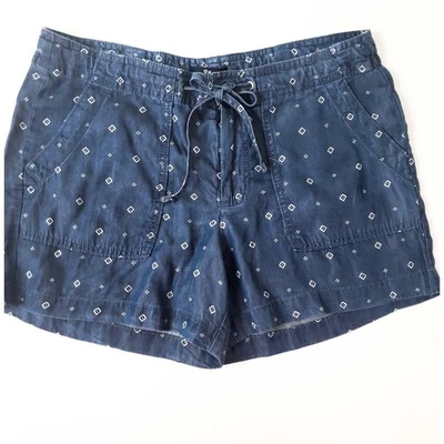 Womens Gap Fact. Blue Chambray Drawstring Shorts Printed Design, Lyocell Size 8 - Image 1 of 4