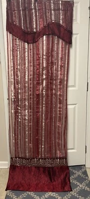 2 PANELES DRAPEADOS BORGOÑA Y ORO PATRÓN RAYAS POLIÉSTER 55”X 83” CADA PANEL Foto 1 de 4