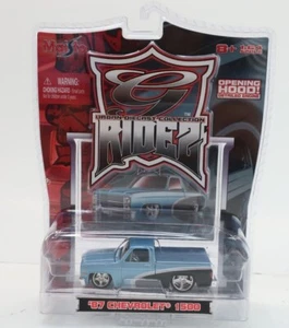 Maisto G Ridez 1:64 Diecast Blue Black 1987 Chevrolet 1500 Pickup Truck  - Picture 1 of 6