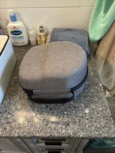 Case - Picture 1 of 5