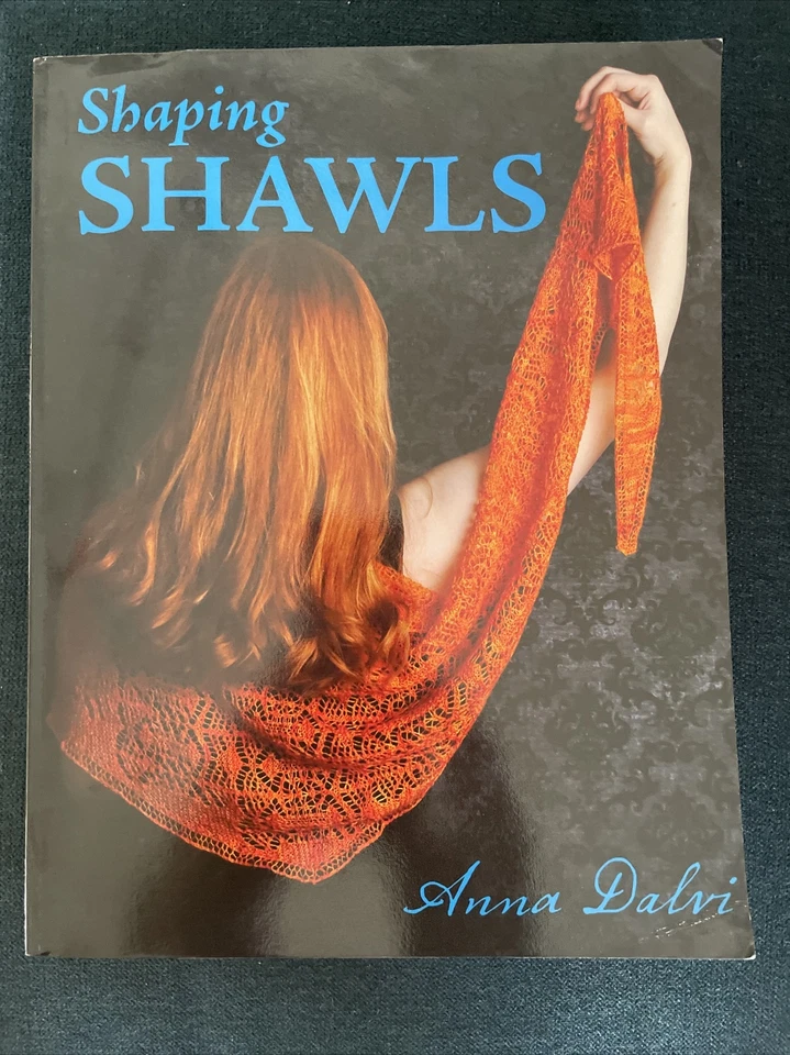 Mantones moldeadores construcción 10 diseños de Anna Dalvi Foto 1 de 4