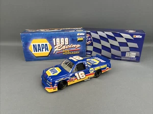 Camión Chevrolet C/K 1999 Ron Hornaday #16 NAPA escala 1/24 diecast nuevo en caja - Imagen 1 de 19