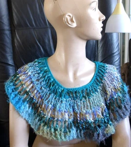 Foulard écharpe col crochet fait main châle bleu or fils doux pièce de cou - Photo 1/10