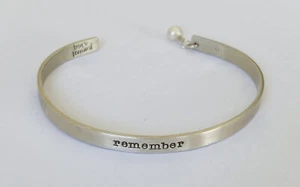 Lisa Leonard Designs gebürstetes Sterlingsilber Perlen Hänger Remember Manschette Armband - Bild 1 von 16