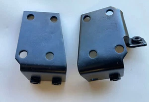 IH SCOUT II Terra Traveler Windshield Frame Mounting Bracket Set - Picture 1 of 3