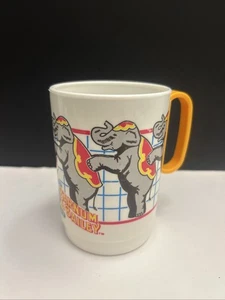 Taza de plástico vintage Ringling Bros, Barnum And Bailey Circus  - Imagen 1 de 5