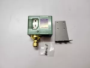 Saginomiya SNS-C106Q032 Pressure Control - Picture 1 of 6