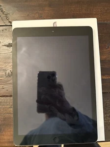 Apple iPad Air 1st Generation Black A1474 - Picture 1 of 6