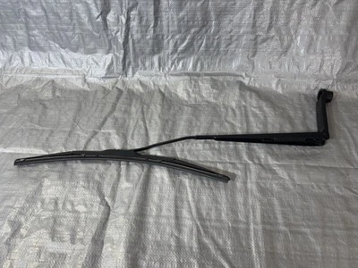 Brazo limpiaparabrisas pasajero derecho Toyota Gr86 2022-2024 Su003-10021 Foto 1 de 4