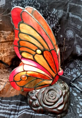 lampe type tiffany, papillon multicolor en vitraux ,idée cadeau - Photo 1/4