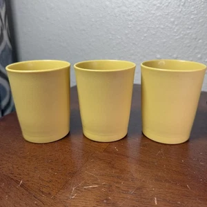 Vintage Tupperware Tumblers 6 oz. Juice Cups Harvest Gold #1251 - Set of 3 - Picture 1 of 8