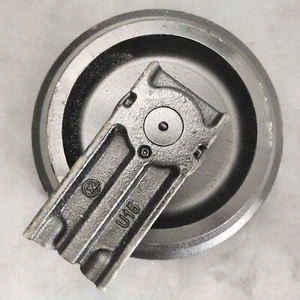 1pcs Front Idler for Kubota KX41-3V / U15 / KX41-3s / KX41-3 Mini Excavator - Picture 1 of 9