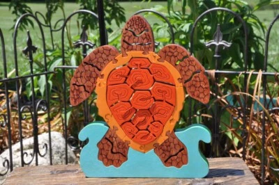 Quebra-cabeça de madeira XL Survivor Challenge tartaruga feito nos EUA brinquedo quebra-cabeça estatueta arte - Imagem 1 de 3