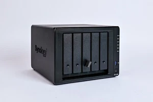 Synology DS1019+ 5 Bay NAS (No Reserve) - Photo 1/3