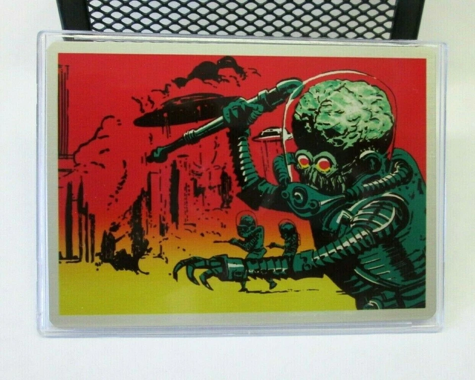 TOPPS 2015 MARS ATTACKS OCCUPATION ***METAL CARD CASE TOPPER  MM-R*** - Image 1 of 2