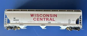 Wisconsin Central WC 82800 Covered Hopper Train Car - Picture 1 of 6