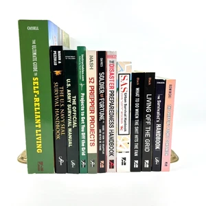 Lot of 12 Self Reliant Living & Prepper Books Published by Skyhorse Publishing - Imagen 1 de 10