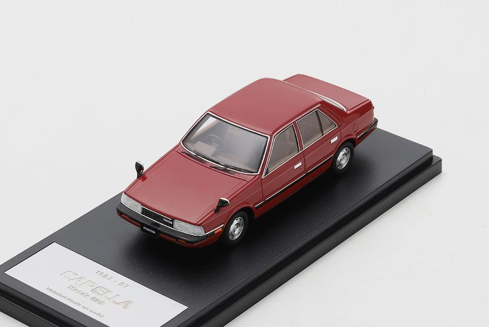 The MAZDA SPIRIT COLLECTION CAPELLA Coche Modelo Rojo 1/43 -100 Aniversario Limitado Foto 1 de 1