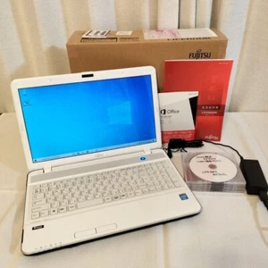 Fujitsu LIFEBOOK AH30/L Intel Celeron 1005M RAM 6GB White - Picture 1 of 10