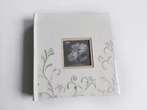 Pioneer Photo Album Cloth Fabric Cover 4 x 6 White 200 Photos Wedding Bridal - Picture 1 of 6