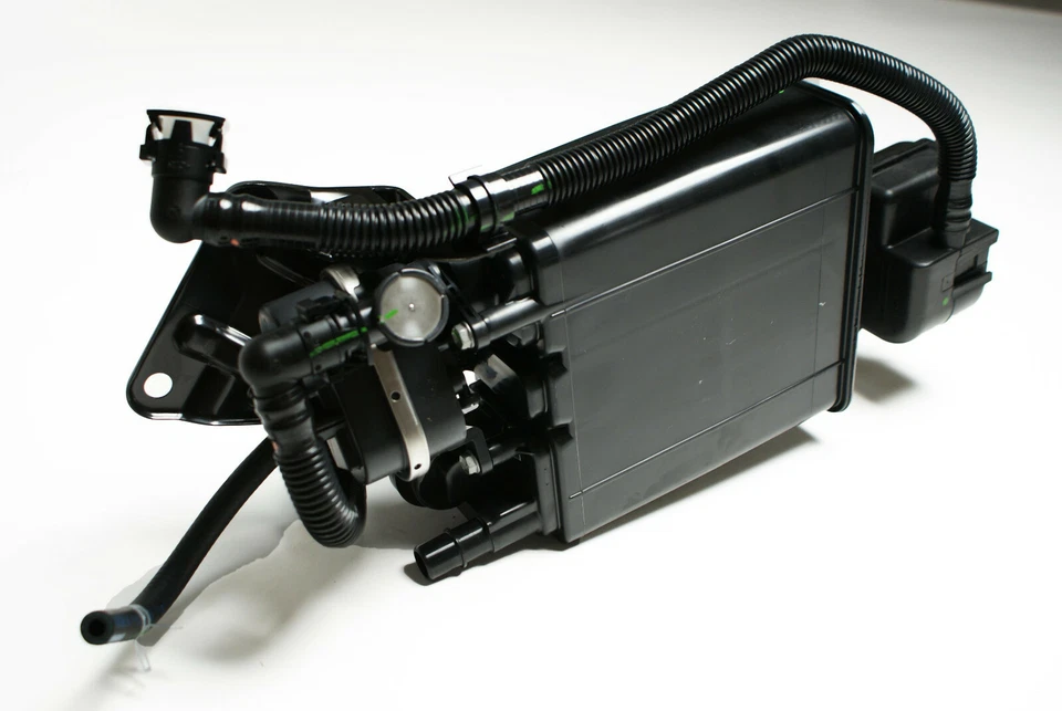 OEM TOYOTA CHARCOAL EMISSIONS CANISTER 77740-74010 FITS SCION IQ 2012-2015 - Image 1 of 1