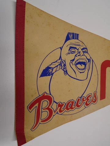 Vintage Richmond Braves SCREAMIN’ INDIAN Retired MLB Logo Pennant Flag 30" X 12" Cover
