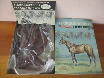 KIT MONTAGGIO AURORA N.404-100 THOROUGHBRED RACE HORSE OBSOLETO RARO 1964 - Immagine 1 di 2