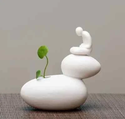 4.7-Inch Chinese White Ceramic Buddha Flower Fireplace Statue - Foto 1 de 4