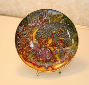 FRANKLIN MINT BILL GLOCKENTELLER MIT STÄNDER EINE SCHNURRFEKTE ERNTE - Bild 1 von 3