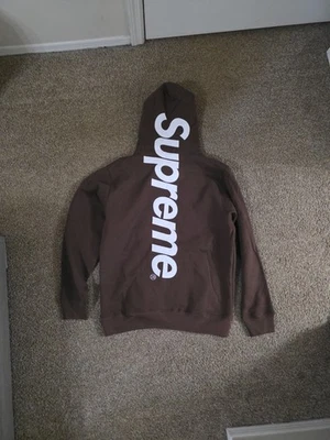  Sudadera con capucha Supreme con apliques de satén talla XL Foto 1 de 4