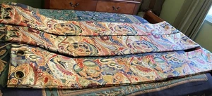 Drei (3) Pier One Imports lebendiges Paisley 50” x 84” Vorhang Paneele Ösen - Bild 1 von 6