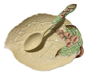 Carlton Ware Candy Dish Green Fox Glove Embossed Leaf Dish With Spoons England - Picture 1 of 5