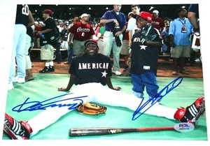 VLADIMIR GUERRERO SR & VLADIMIR GUERRERO JR TORONTO BLUE JAYS SIGNED 8 x 10 PSA - Picture 1 of 6