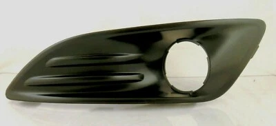 Genuine OEM Fog Lamp Bezel Driver Side 2014-2016 Ford Fiesta  D2BZ15266DB - Изображение 1 из 3