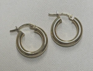 Hermoso aro italiano redondo de oro amarillo de 18 quilates tubo de 3 mm de diámetro de 16 mm - Imagen 1 de 11