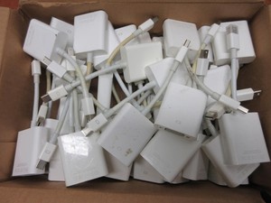 Apple A1307 Mini DisplayPort to VGA Adapter (MB572Z/B) OEM Original (Lot of 47)