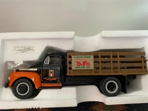1993 1st Gear Custom Chrome 1951 Ford F-6 Full Rack Stake Truck First Gear NIB - Picture 1 of 12