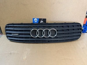 Audi TT Mk1 8N - 5 Bar Upper Front Grille & Badges - Used (0864) - Picture 1 of 3