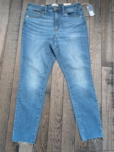 Universal Thread High Rise Skinny Size 10 Jeans Short Cut Raw Hem New - Picture 1 of 7
