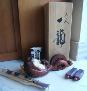 Japanese Carved Wood Carpentry Tool Sumitsuobo Ink Pot Vintage in Box Unused - Picture 1 of 14