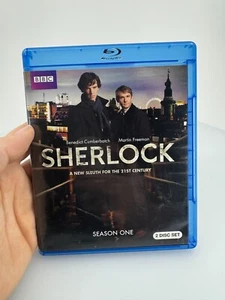 Sherlock: Season One (Blu-Ray, 2 Disc Set) mit Hülle - Bild 1 von 3