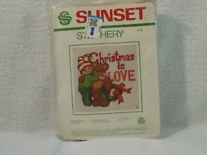 VINTAGE SUNSET CHRISTMAS IS LOVE CREWEL KIT 5X5" - Picture 1 of 2