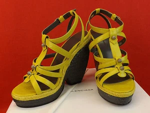 NIB BALENCIAGA ARENA MUSTARD YELLOW LEATHER WEDGE STUDDED SANDALS 39 $745 - Picture 1 of 12