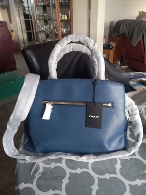 dkny handbag new tote - Image 1 of 4