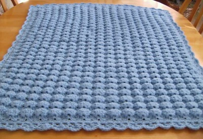 BLUE BUBBLE BABY BLANKET THROW LAP AFGHAN BOY SHELL PATTERN SHOWER GIFT - Image 1 of 4