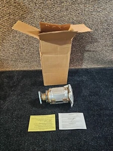 Walker 16344 Catalytic Converter For 03-01 Infiniti QX4 04-01 Nissan Pathfinder - Picture 1 of 11