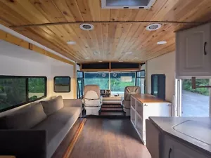 2003 Winnebago Itasca Suncruiser 35u RV Tiny House - Picture 1 of 19