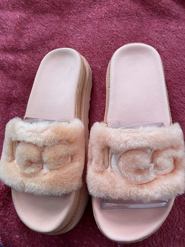 Sandali in pelliccia di ottone nuovi con scatola UGG taglia 7 5 donna **VEDI TUTTI I MIEI ARTICOLI**